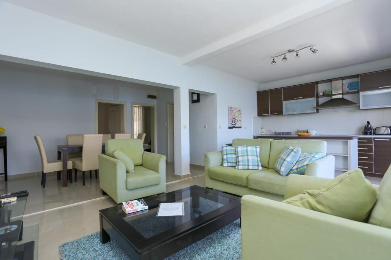 Mountain Bay Views Apartments Njivice Εξωτερικό φωτογραφία