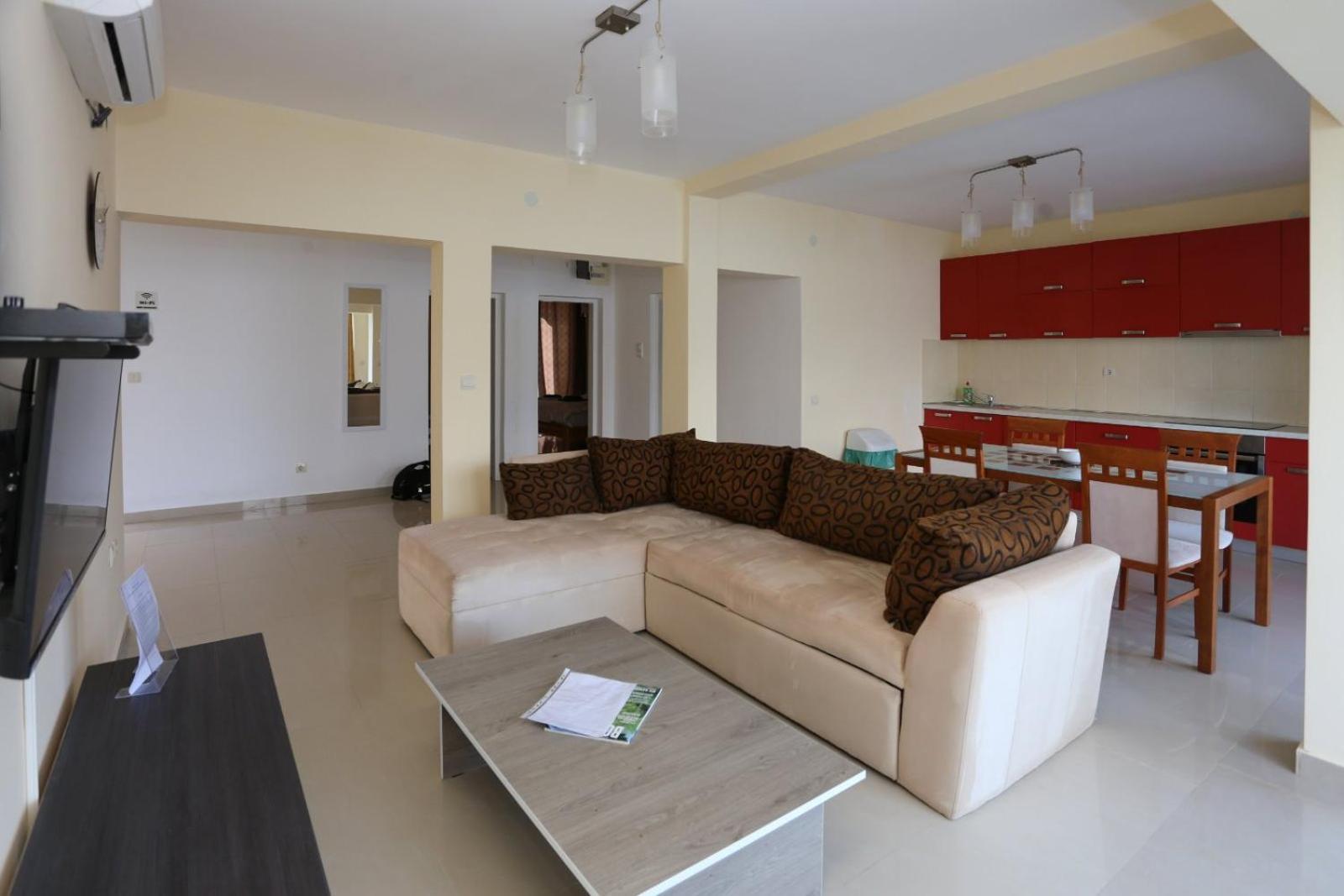 Mountain Bay Views Apartments Njivice Εξωτερικό φωτογραφία
