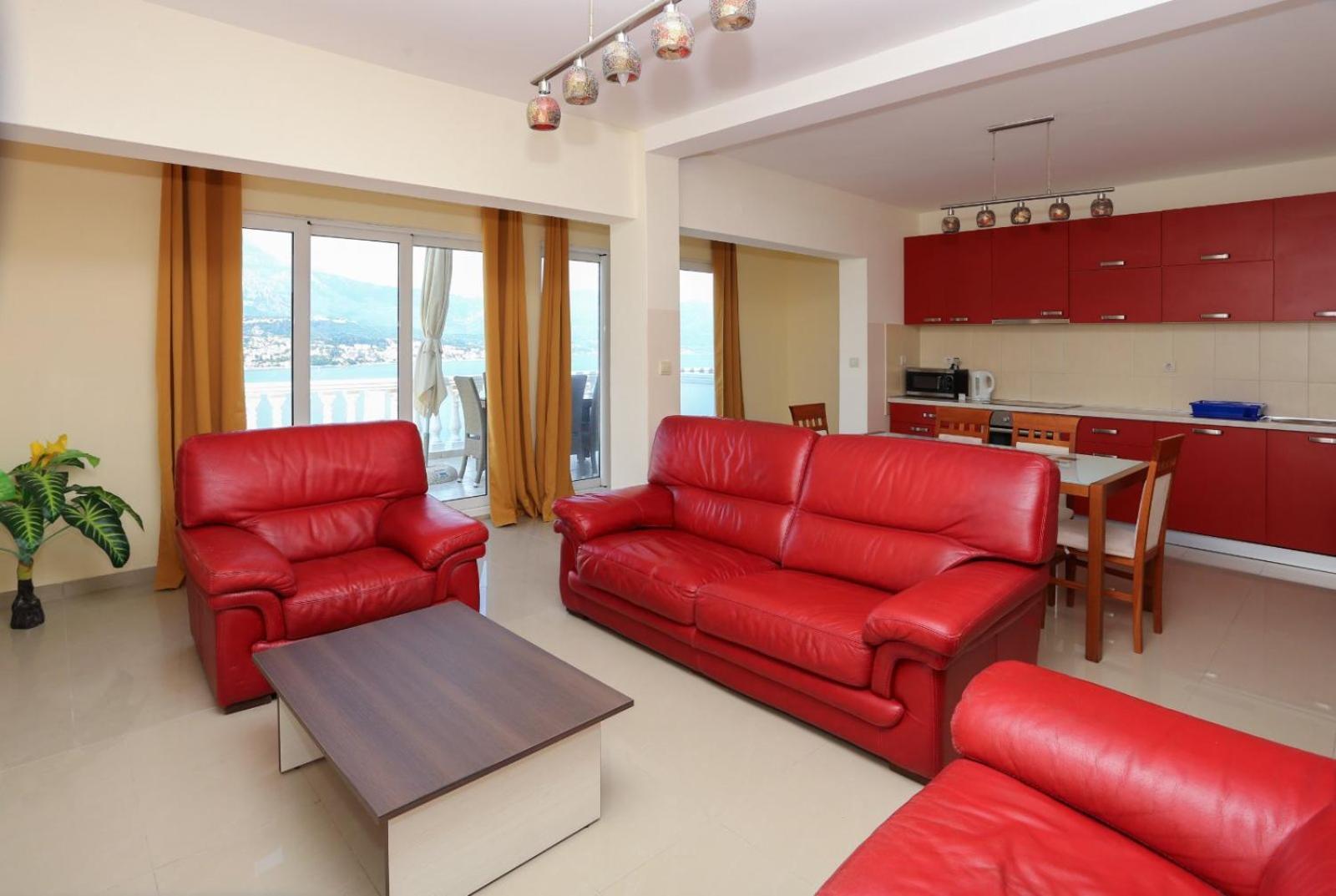 Mountain Bay Views Apartments Njivice Εξωτερικό φωτογραφία